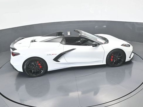 Used 2024 Chevrolet Corvette Stingray Convertible w/ Z51 Performance Package image 48