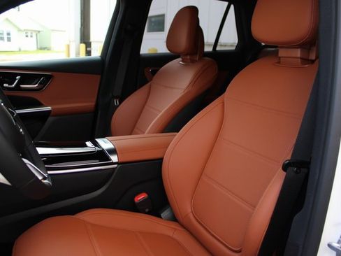 New 2025 Mercedes-Benz GLC 350e 4MATIC image 27