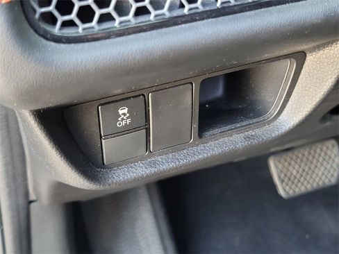 Used 2023 Honda HR-V Sport image 17