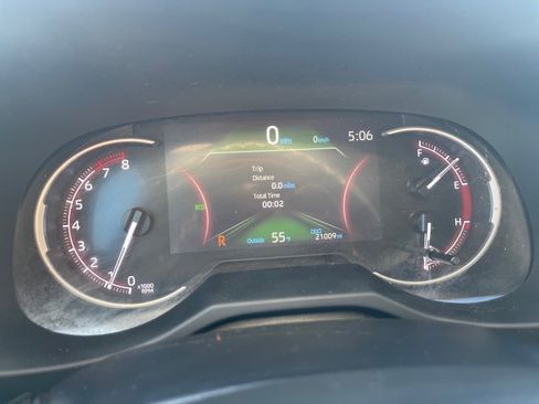 Used 2024 Toyota RAV4 LE image 12