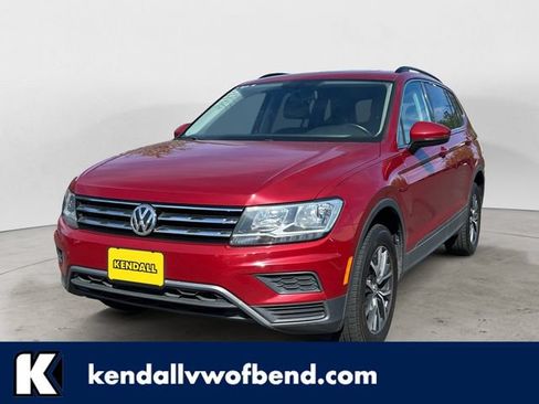 Used 2019 Volkswagen Tiguan SE AWD/4WD image 1