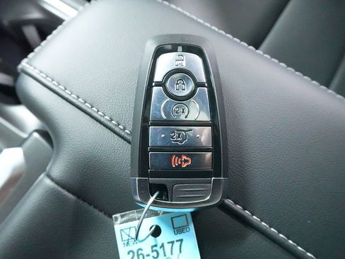 New 2026 Ford Expedition Platinum image 19