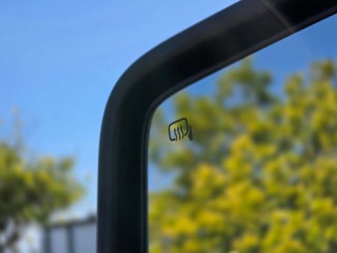 Used 2015 Ford F350 Lariat w/ Lariat Ultimate Package image 25