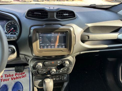 Used 2021 Jeep Renegade Latitude image 36