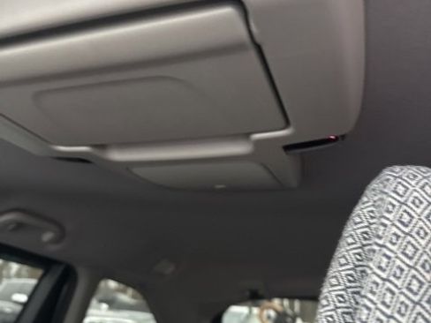 Used 2024 Honda Odyssey Touring image 11