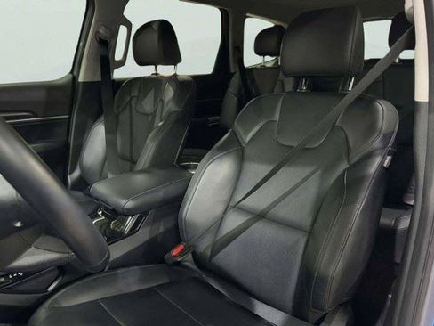 Used 2024 Kia Telluride S FWD image 14