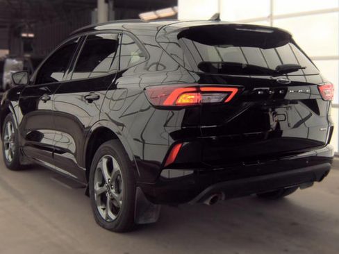 Used 2023 Ford Escape ST-Line Select w/ Tech Pack #2 AWD/4WD image 4