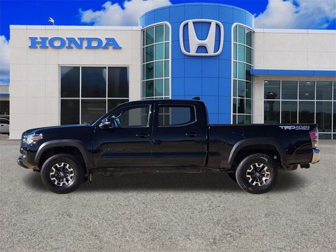 Used 2021 Toyota Tacoma TRD Off-Road image 6