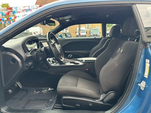 Used 2022 Dodge Challenger R/T Scat Pack RWD image 9
