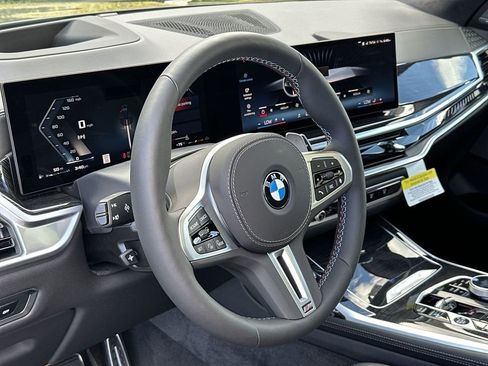 New 2026 BMW X7 M60i image 18