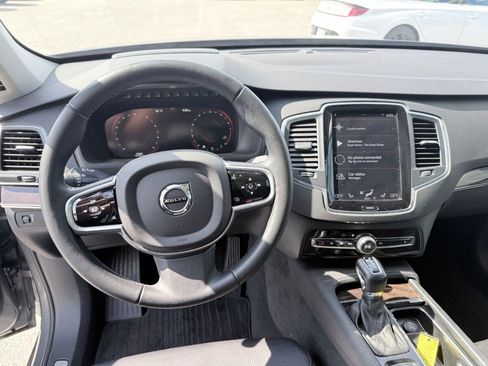 Used 2019 Volvo XC90 T6 Momentum w/ Advanced Package AWD/4WD image 12