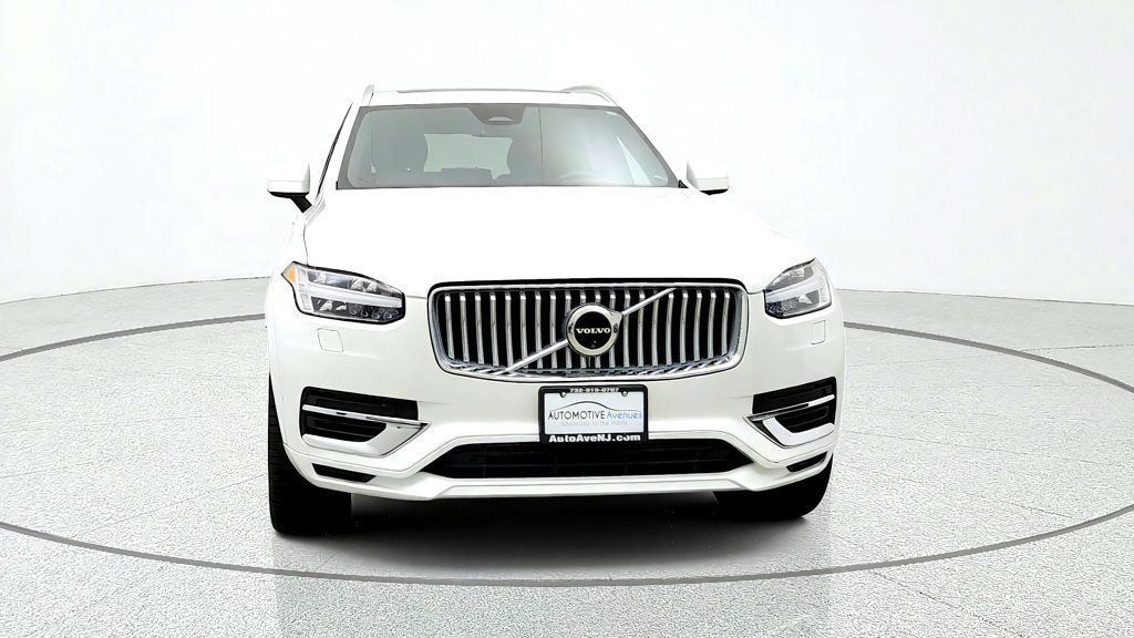Used 2025 Volvo XC90 T8 Plus w/ Protection Package Premier AWD/4WD image 2
