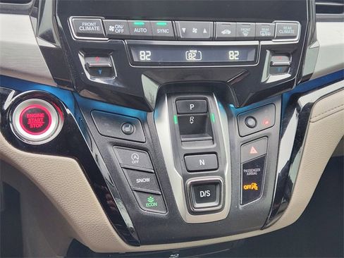 Certified 2022 Honda Odyssey Touring image 27