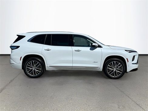 New 2026 Buick Enclave Avenir w/ Super Cruise Package image 3
