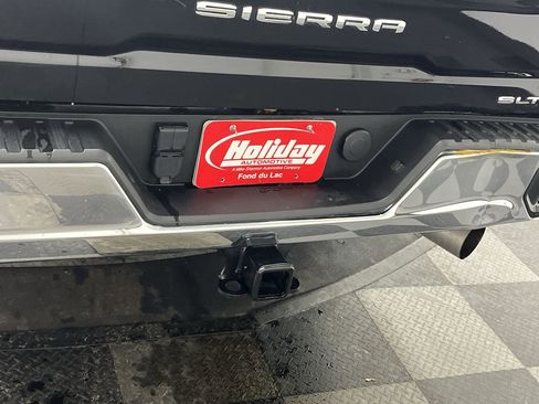 Used 2022 GMC Sierra 3500 SLT w/ SLT Convenience Package image 31