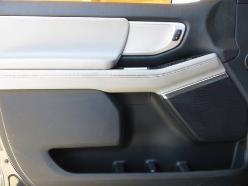 Certified 2025 Ford Expedition Max Active RWD image 9