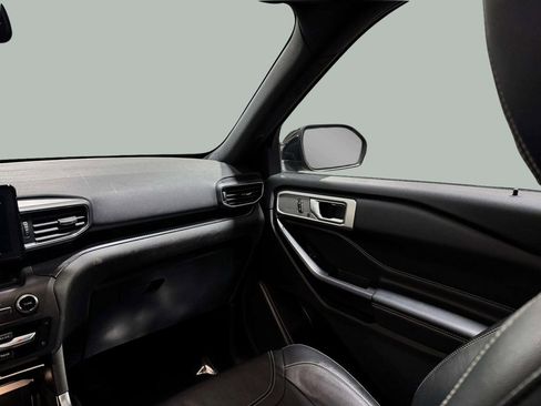 Used 2020 Ford Explorer ST image 22