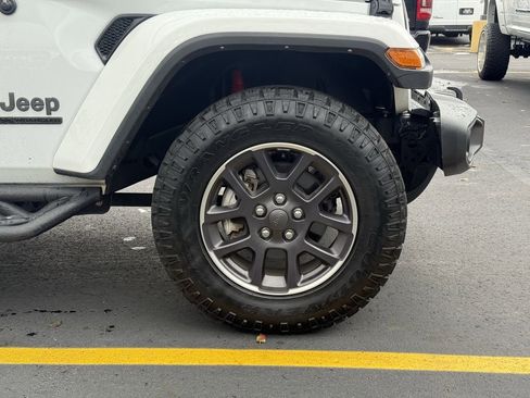 Used 2021 Jeep Wrangler Sport image 9