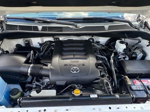 Used 2016 Toyota Tundra SR5 w/ SR5 Upgrade Package image 66