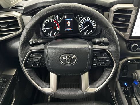 Used 2022 Toyota Tundra Limited AWD/4WD image 26