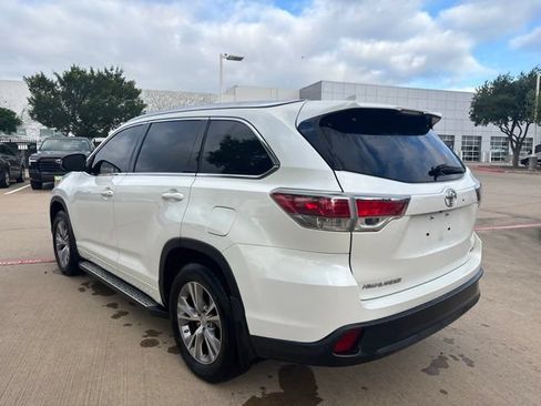 Used 2015 Toyota Highlander XLE FWD image 7
