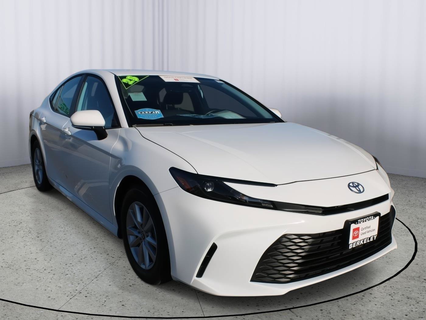 Certified 2025 Toyota Camry LE w/ Convenience Package FWD image 1