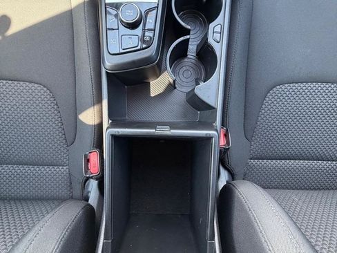 Used 2023 Kia Sportage LX FWD image 24