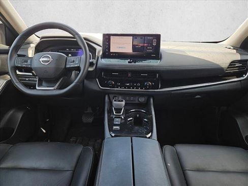 Used 2026 Nissan Rogue SL FWD image 4