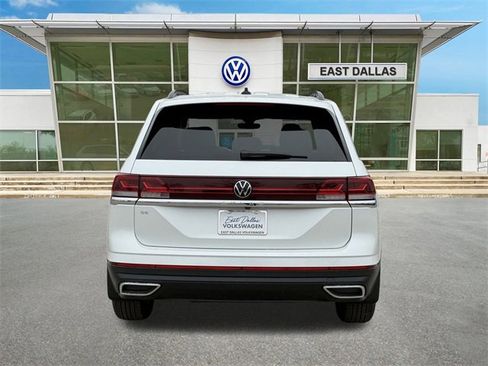 New 2026 Volkswagen Atlas SE image 4