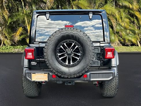 Used 2024 Jeep Wrangler Willys image 6