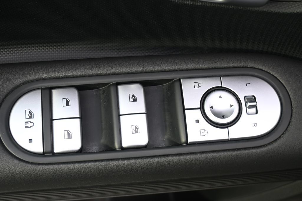 Used 2024 Hyundai Ioniq 5 SEL AWD/4WD image 23