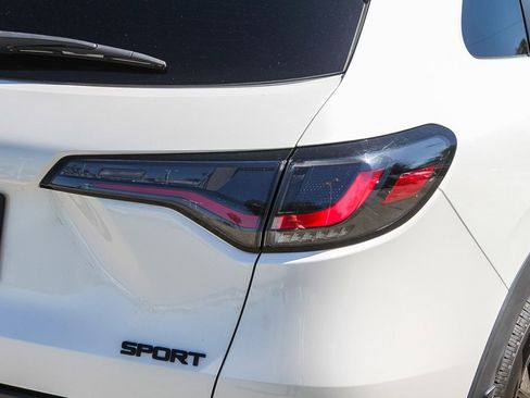 Used 2023 Honda HR-V Sport image 10