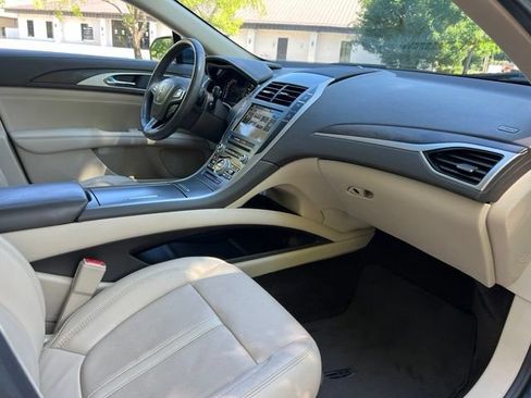 Used 2017 Lincoln MKZ Reserve AWD/4WD image 23