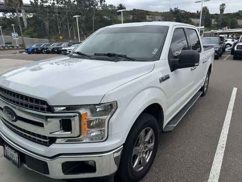 Certified 2018 Ford F150 XLT w/ Equipment Group 302A Luxury image 8