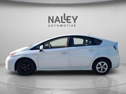 Used 2013 Toyota Prius Three image 3