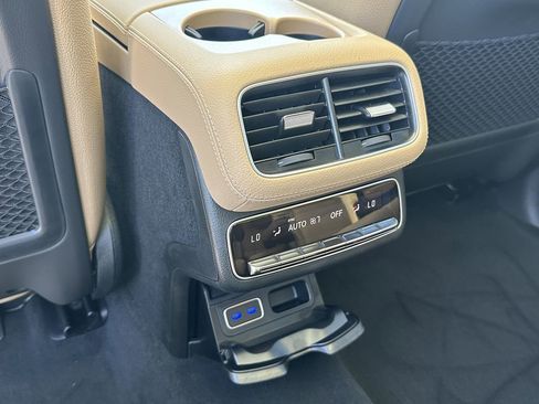 New 2026 Mercedes-Benz GLS 450 4MATIC image 27