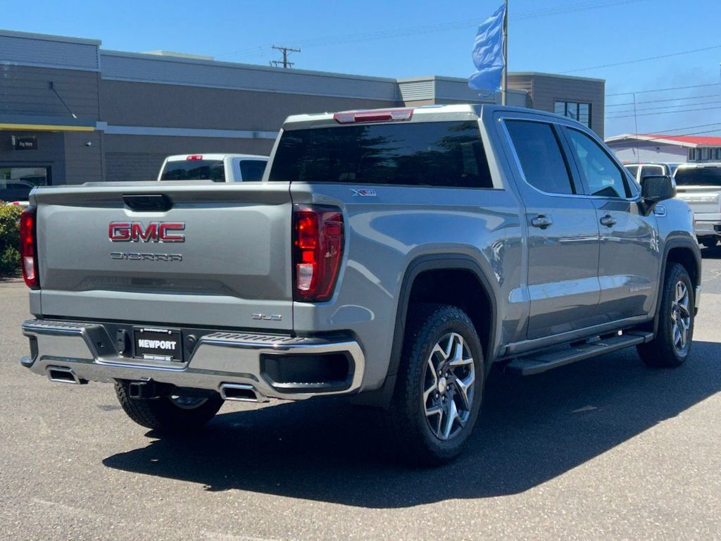 New 2026 GMC Sierra 1500 SLE w/ X31 Off-Road Package AWD/4WD image 5