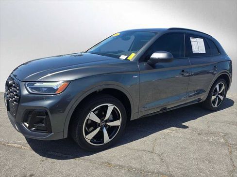 Used 2022 Audi Q5 2.0T Premium Plus w/ Premium Plus Package AWD/4WD image 7