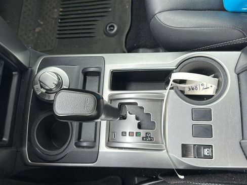 Used 2022 Toyota 4Runner TRD Sport w/ Technology Package image 11