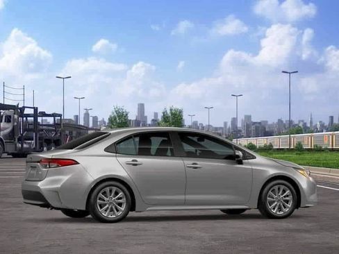 New 2026 Toyota Corolla LE FWD image 11