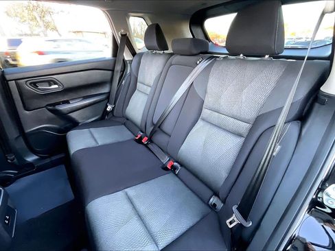 Used 2024 Nissan Rogue SV image 20