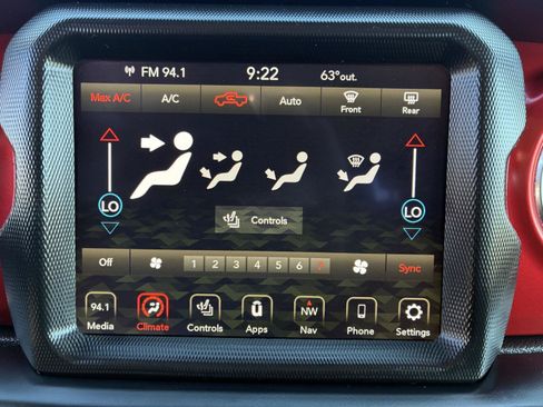 Used 2023 Jeep Gladiator Rubicon w/ LED Lighting Group AWD/4WD image 27