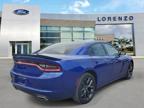 Used 2022 Dodge Charger SXT w/ Blacktop Package image 5