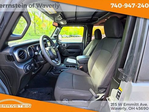 Used 2023 Jeep Wrangler Sport AWD/4WD image 13