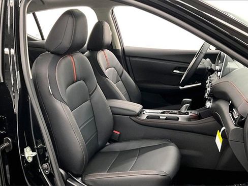 New 2025 Nissan Sentra SR w/ SR Premium Package image 35