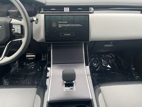 Used 2026 Land Rover Range Rover Velar Dynamic SE AWD/4WD image 15