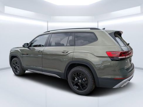 New 2026 Volkswagen Atlas Peak Edition image 5