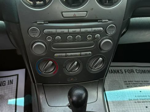 Used 2005 MAZDA MAZDA6 i Sport w/ Bose Audio & Moonroof Pkg FWD image 14
