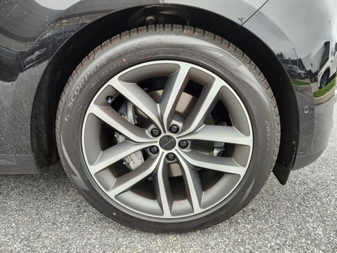 Used 2027 Land Rover Range Rover Sport SE AWD/4WD image 7