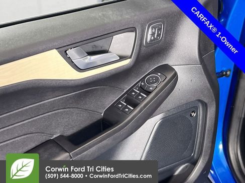 Used 2021 Ford Escape Titanium w/ Titanium Elite Package image 12
